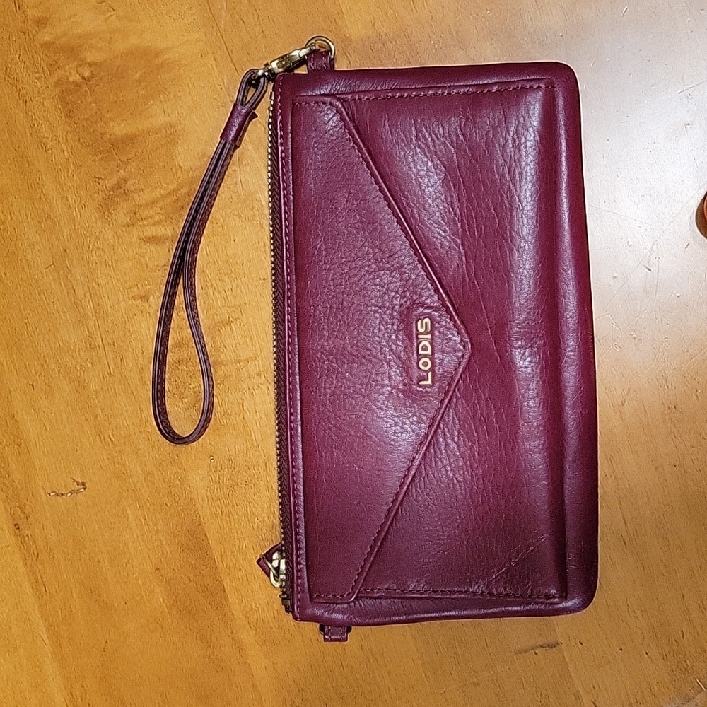 Lodis wristlet/wallet